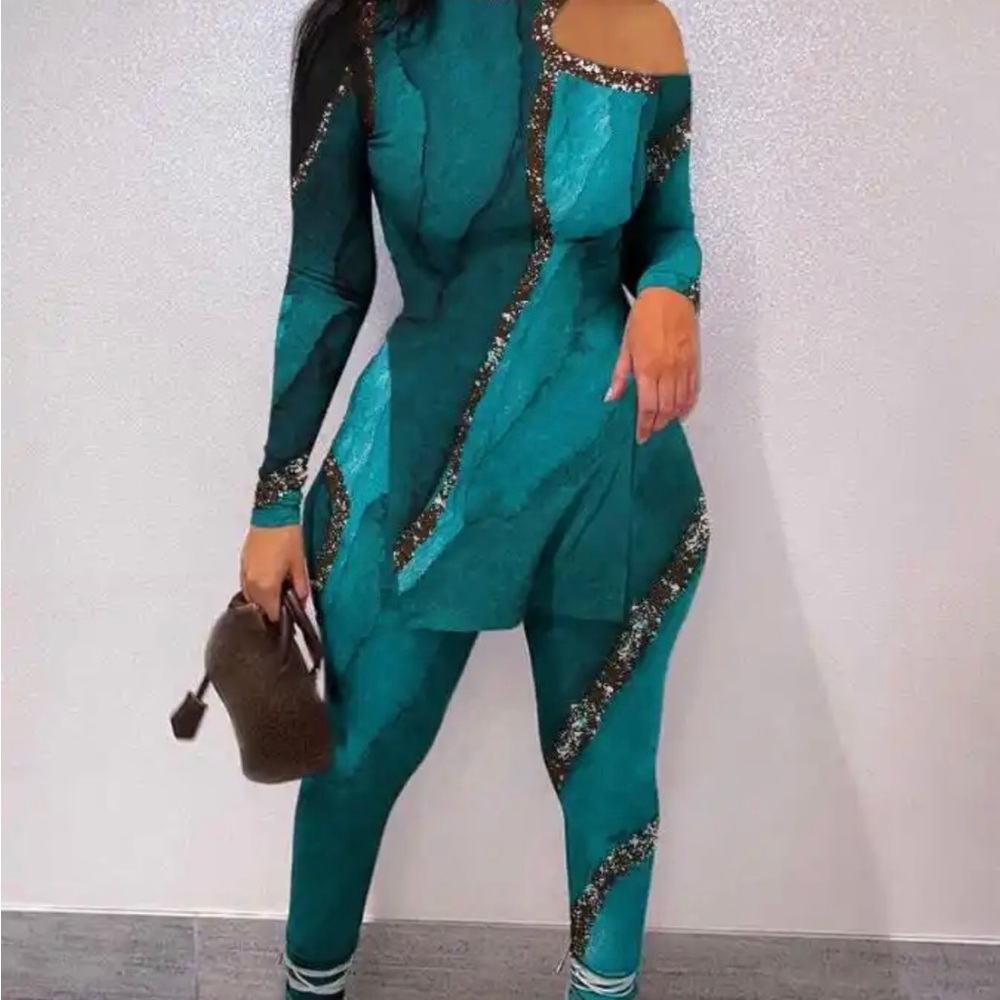 Trendy pant suit